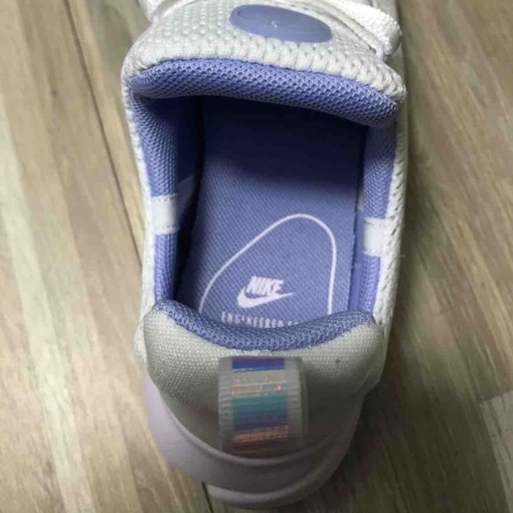 NWTNike Presto Fly White Barely Grapr W AUTHENTIC - Picture 6 of 8